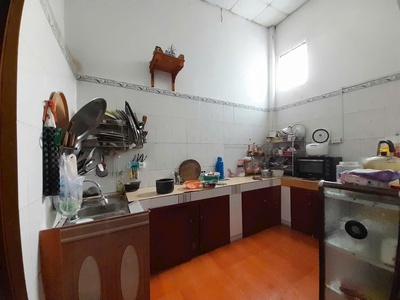 Nhà giá rẻ   tân bình, dĩ an  đường ô tô - kinh doanh được chỉ 2ty8 2
