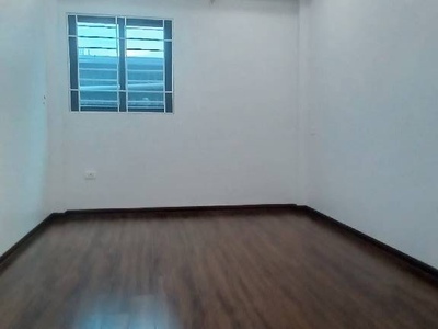 Lạc long quân 52m x6 tầng thang máy-18,5 tỷ-phân lô,ô tô vào nhà ,2 thoáng,nở hậu 3