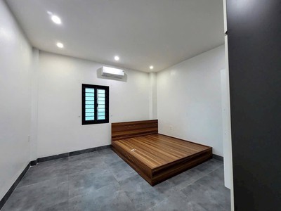 Bán căn nhà 3 tầng ngõ phố Nguyễn Hữu Cầu, ph Hải Dương, TP HP, 95.6m2, mt 4.5m, 4 ngủ 3