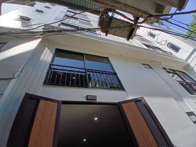 Em cần bán nhà phố Cát Linh 45 m2 xây 7 tầng thang máy mới xây ra phố 15 m giá 16 tỷ 0