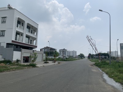Bán lô góc 2 mặt tiền trục chính 659 KDC Phú Nhuận Phước Long B Quận 9, TP Thủ Đức HCM 0