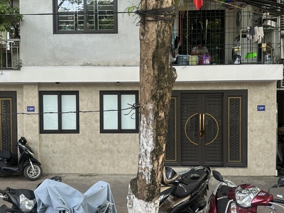 Cực hiếm- lô góc - 2 căn kinh doanh sầm uất- ô tô đỗ cửa- view sân chơi, full nội thất   tầng 1 0