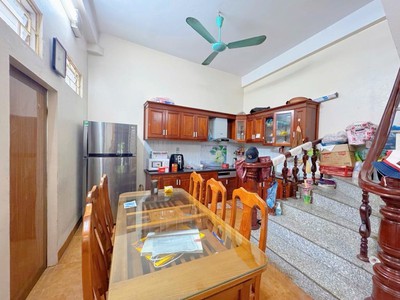 Bán nhà mặt phố cầu giấy,60m2, 7 tầng thang máy, 2 mặt tiền ô tô tránh 2