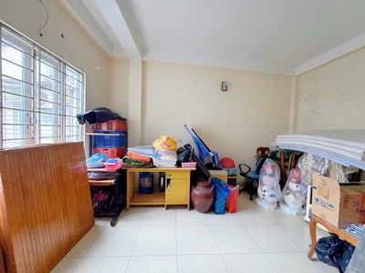 Bán nhà mặt phố cầu giấy,60m2, 7 tầng thang máy, 2 mặt tiền ô tô tránh 4