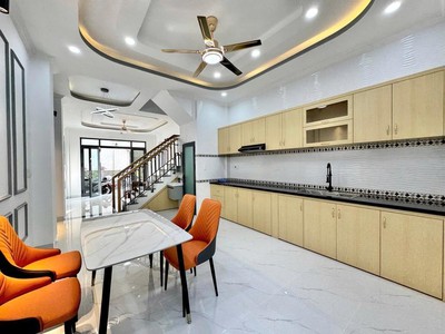 Trung tâm gò vấp, nhà nguyễn văn nghi 4 tầng 60m2, 4pn, sổ hồng giá 8 tỷ, ngay đại học công nghiệp 4 4