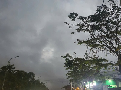 Cần bán nhà mặt tiền kinh doanh đường lý thường kiệt   khu vực sầm uất 2