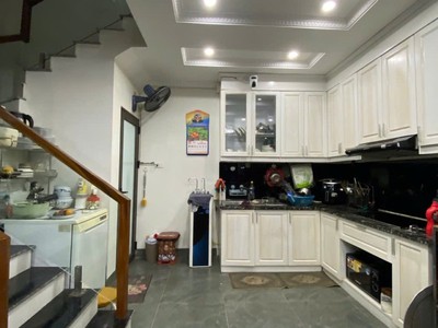 Bán nhà đẹp   thạch bàn, long biên   6 tầng, sổ chính chủ - 7.7 tỷ 0
