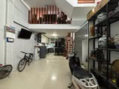 Bán nhà ngô thì nhậm 50m, phân lô ô tô vào nhà, 2 mặt tiền trước sau, chỉ nhỉnh 10 tỷ 0