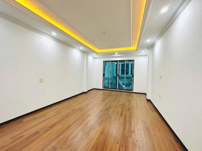Hot sale - trần quốc hoàn - nhà mới 7 tầng  thang máy nhập khẩu xịn 4