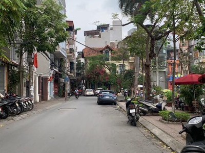 Bán nhà phố đội cấn, 100m  ô tô tránh, vị trí đỉnh, chỉ 36 tỷ 1
