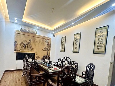Bán nhà đẹp 4 tầng   60m , ô tô vào nhà tại hồ tùng mậu   cầu giấy 0