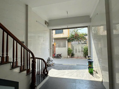Di trạch. hoài đức. hà nội .nhà mới dẹp long lanh 5 tâng - ô tô đỗ cửa- full nội thất. khu vực đón 1