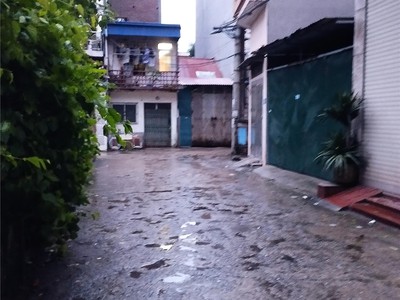 Cổ nhuế, nhỉnh 8 tỷ, ô tô vào đất, cạnh đường 60m, khu tập thể dân trí cao 1