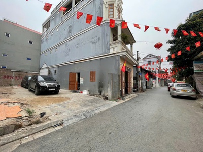 Bán đất đẹp tại đức giang   long biên  74,3m    mặt tiền 4m   giá chỉ 12,5 tỷ 0