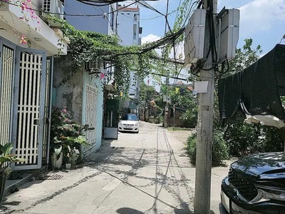 Bán nhà 30m2 x 4 tầng, mt 4m, giá 5.1  tỷ - ỷ la - hà đông - ô tô tô tránh 0
