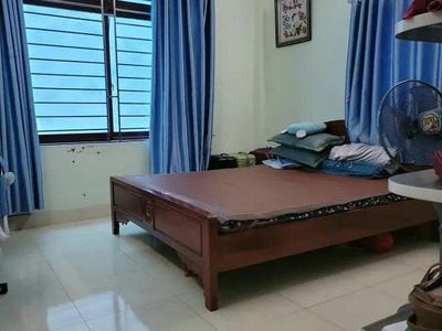 Bán nhà 30m2 x 4 tầng, mt 4m, giá 5.1  tỷ - ỷ la - hà đông - ô tô tô tránh 2