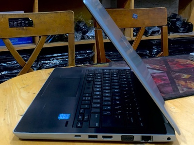 Laptop HP Probook 430 G5 Core i7-8550U Ram 8GB SSD 256GB VGA ON Màn 13.3 Inch Máy Đẹp 2