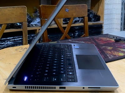 Laptop HP Probook 430 G5 Core i7-8550U Ram 8GB SSD 256GB VGA ON Màn 13.3 Inch Máy Đẹp 3