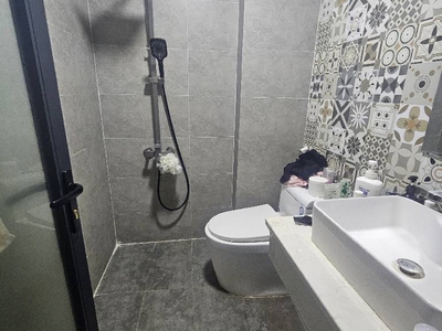 Bán nhà đại la 4 tầng dân xây phân lô 2 mặt ngõ thông hai bà trưng 4