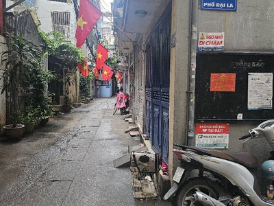Bán nhà đại la 4 tầng dân xây phân lô 2 mặt ngõ thông hai bà trưng 5