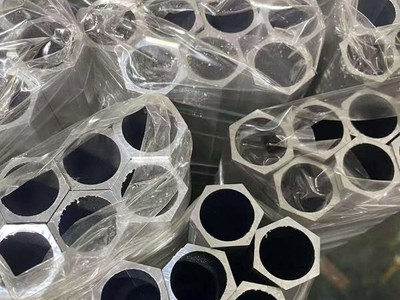 UNICO chuyên cung cấp lục giác inox 0