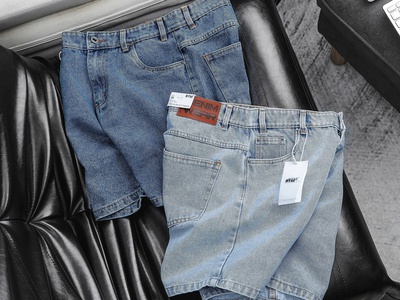 Quần short jean BTM form trên gối 0