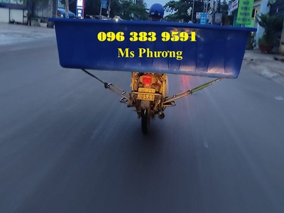 Thùng nhựa chữ nhật 1100lit màu xanh dương đẹp, dùng lâu không phai 1
