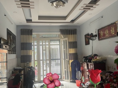 Bán nhà mặt tiền 2 tầng đẹp, 50m   4.1x12 , gần lê văn qưới, chỉ hơn 3 tỷ 1