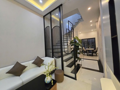 Bán nhà tứ hiệp nằm ngay gần quốc lộ 1a nhà mới đẹp lung linh - 40m2 - 7 tỷ có tl 0