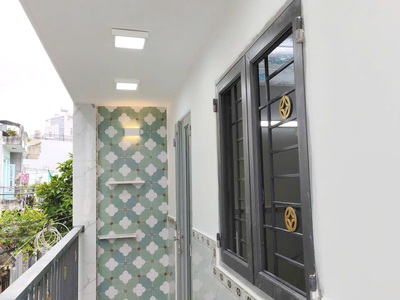 Bán nhà mới 2 tầng hxh bến bình đông p15q8. giá: 4.45 tỷ 2