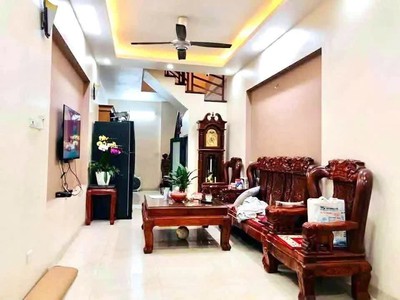 Bán nhà khương thượng 39/43m2. 5 tầng. mặt tiền 3.4. giá 12 tỷ đống đa hà nội 1