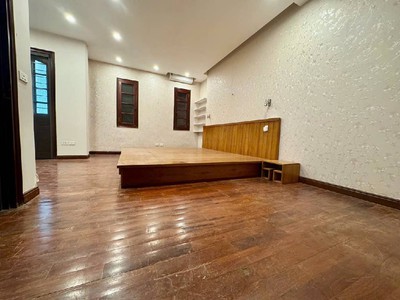 Khu vực hiếm nhà bán - gần hồ tây -tây nhiều hơn ta - xây căn hộ tuyệt vời 4 tầng   73/60m2   19 tỷ. 2