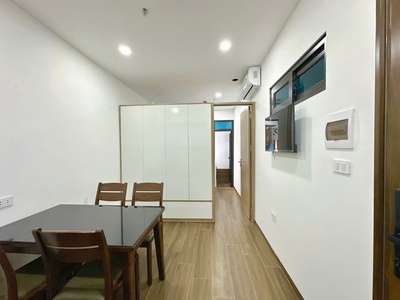 Bán tòa nhà doãn kế thiện, cầu giấy - 95m  x 10t có hầm - dòng tiền 250tr/th - vỉa hè ô tô tránh - 0