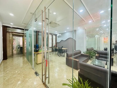 Bán gấp toà vp 9 tầng   hầm mp hoàng ngân, 86m2 nở hậu, dòng tiền 1.5 tỷ/năm. 51.9 tỷ 4