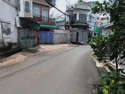 Bán nhà mặt tiền tú mỡ gò vấp, dt 22.5m2, 4 tầng, 3 phòng ngủ, 4.7 tỷ có tl 4