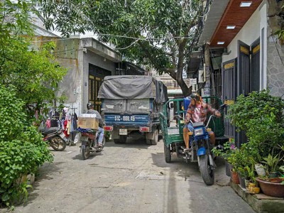 Siêu phẩm nhà  2 tầng btct đẹp lung linh 88m2 ngang 5m. mặt tiền đường xuân thới 16 gần giáo xứ bùi 4