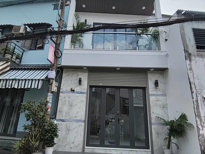 Bán nhà mặt tiền tú mỡ gò vấp, dt 22.5m2, 4 tầng, 3 phòng ngủ, 4.7 tỷ có tl 0