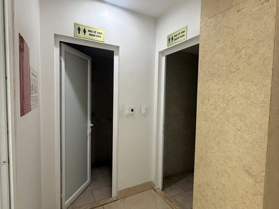 View dòng sông xanh - trung tâm cầu giấy -tòa vp 8 nổi 1 hầm - vỉa hè 7m. 3