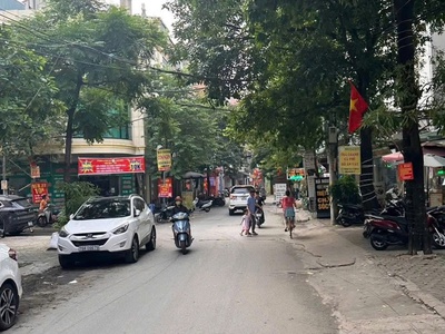 Bán toà nhà phạm văn đồng - 100m  x 8t thang máy có hầm - dòng tiền 120tr/th - ô tô tránh - giá 42 0
