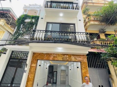 Nhà nguyễn khánh toàn - gần bờ sông tô lịch 35m2 x 6t x 7.5 tỷ hàng sắp tuyệt chủng. 0