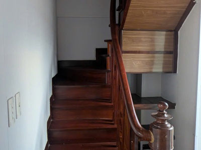 Cho thuê căn hộ duplex tầng 5 ngõ 85 trường chinh, 40m2 x 2 tầng, 2 ngủ, 1pk, wc, 10tr/th 4