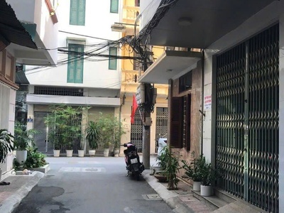 Cho thuê nhà nguyên căn ngõ 114 nguyễn xiển 35m2 x 6 tầng, 4 phòng khép kín,  14 triệu/tháng 0