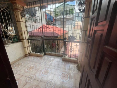 Cho thuê nhà nguyên căn ngõ 100 pháo đài láng 25m2x5 tầng.3 ngủ khép kín, 12 triệu/th 3