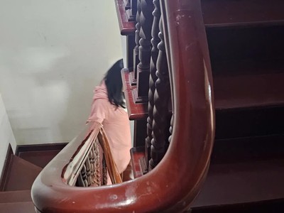 Bán nhà đường láng 38m2. 5 tầng. mặt tiền 4.3m, giá 12.5 tỷ đống đa hà nội 2