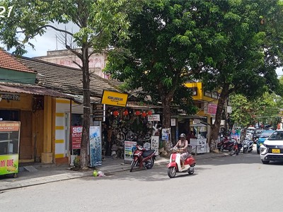 Nhà nguyễn thị minh khai 2 mặt tiền phố cổ, cách chùa cầu 300m chỉ 26 tỷ 1