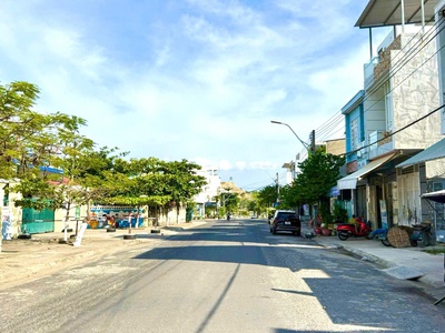 Nhà cấp 4 ngô văn sở   80m , đường 16m, đối diện trường học, giá 5,05 tỷ 0