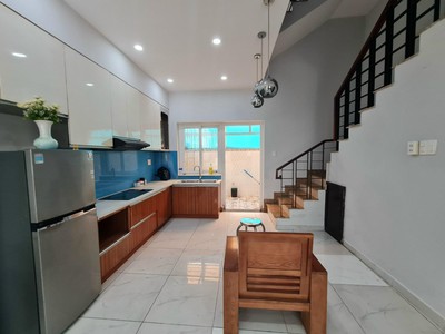 Cho thuê nhà mega village khang điền, dt 75m2, 3 tầng, 3 phòng ngủ, nội thất đầy đủ 2