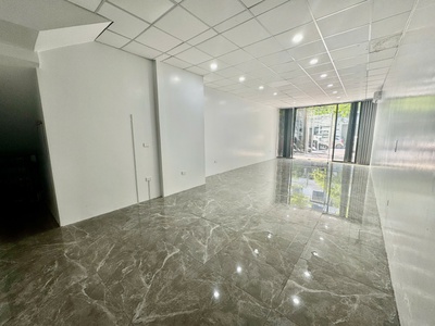Sàn văn phòng tầng 1 vị trí đẹp cho thuê tại Vinhomes Marina 0
