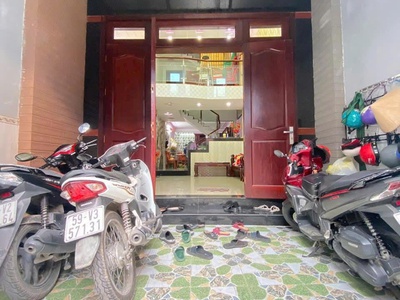 Bán nhà ở đường quang trung p11 đối diện chợ hạnh thông tây dt 5  17m, 2 lầu, giá chỉ 7,7 tỷ 2