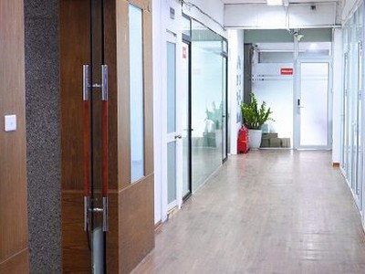 Cho thuê mặt sàn văn phòng 460m2 làm văn phòng 3